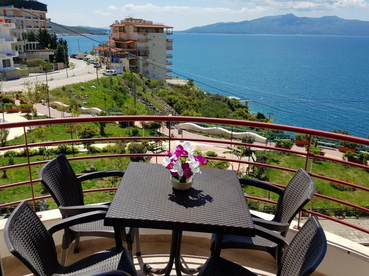 Apartment Of Beautiful Dreams Over The Sea Sarandë 外观 照片